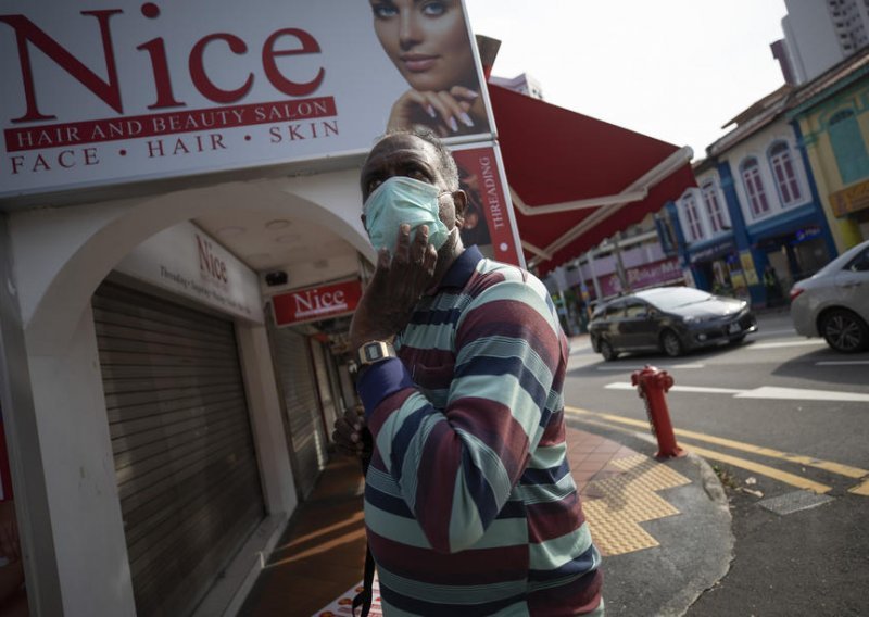 Singapur naredio stanovnicima da stave maske čim izađu iz kuće. U slučaju neposluha prijete kazne