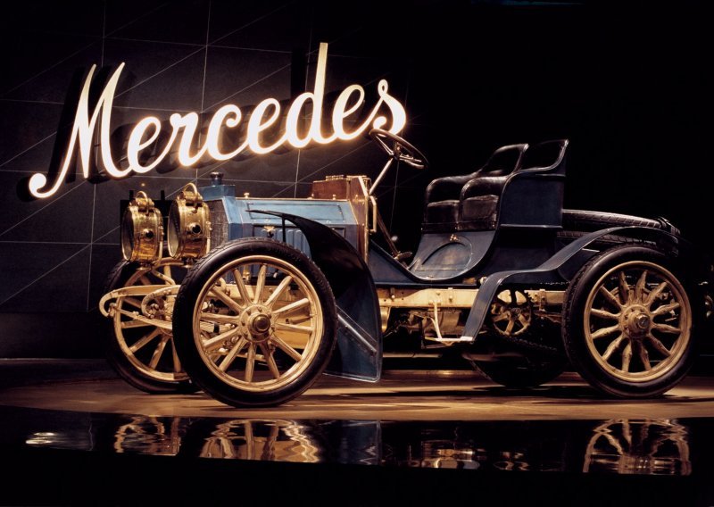 Luksuz i inovacija koji traju: 120 godina Mercedesa