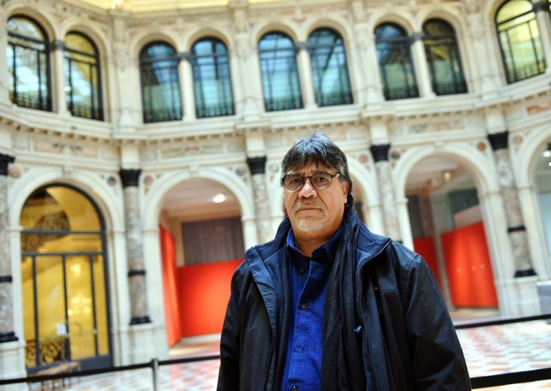 Od posljedica koronavirusa preminuo čileanski pisac i novinar Luis Sepúlveda