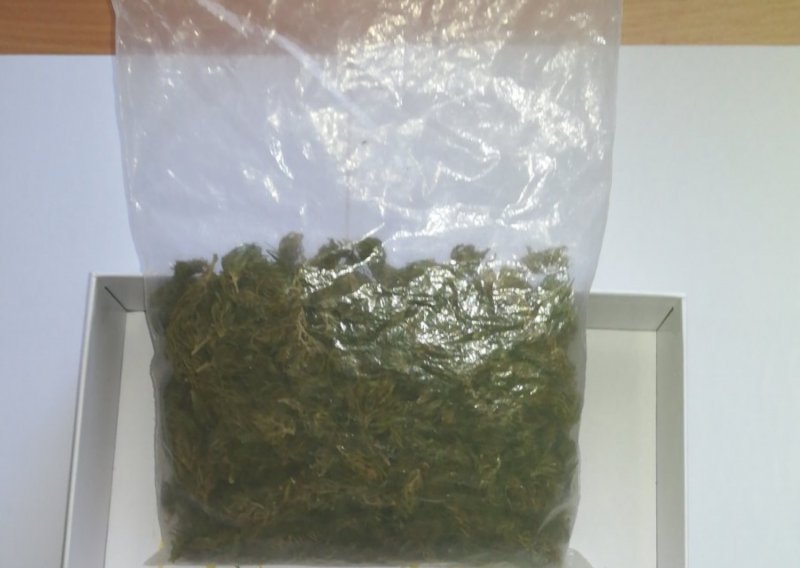 Diler u stanu skrivao više od 2,7 kilograma marihuane