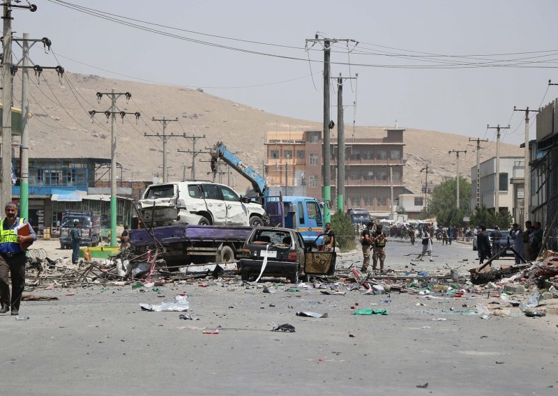 Najmanje troje mrtvih u samoubilačkom napadu u Kabulu