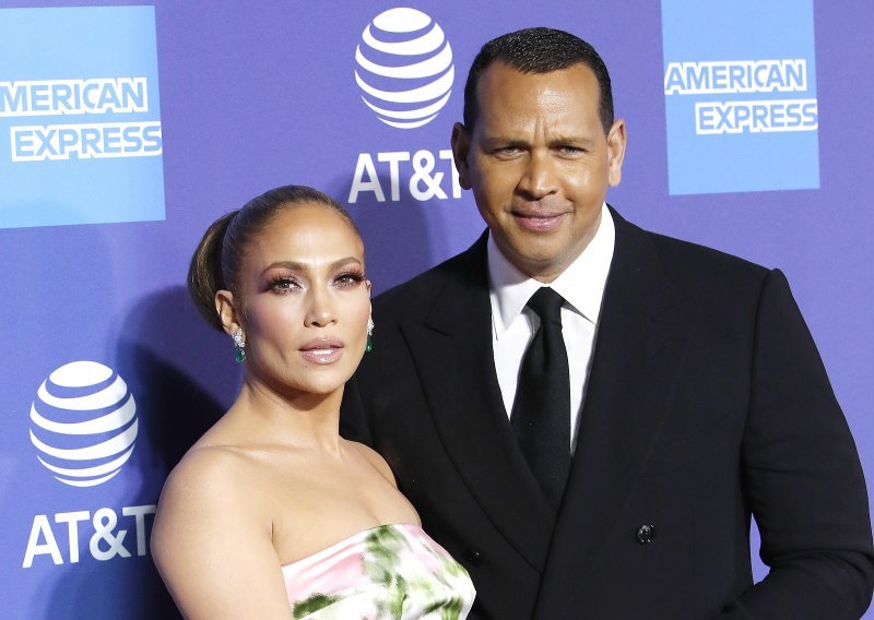 Zajednički su donijeli odluku koja je najbolja za sve: Jennifer Lopez i Alex Rodriguez odgodili vjenčanje