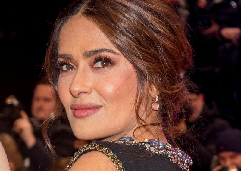 Salma Hayek Pinault: Bila sam previše samokritična i izgledala bolje nego što sam mislila