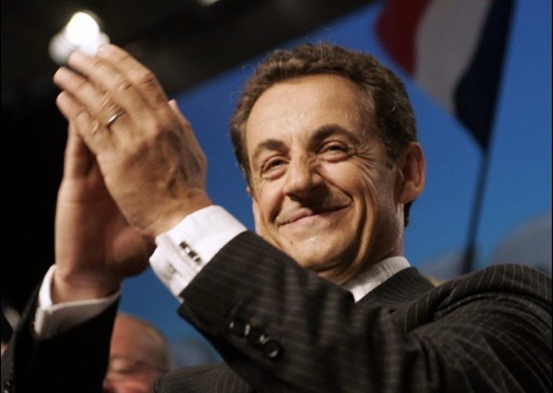 Sarkozy uvodi 'Googleov porez'