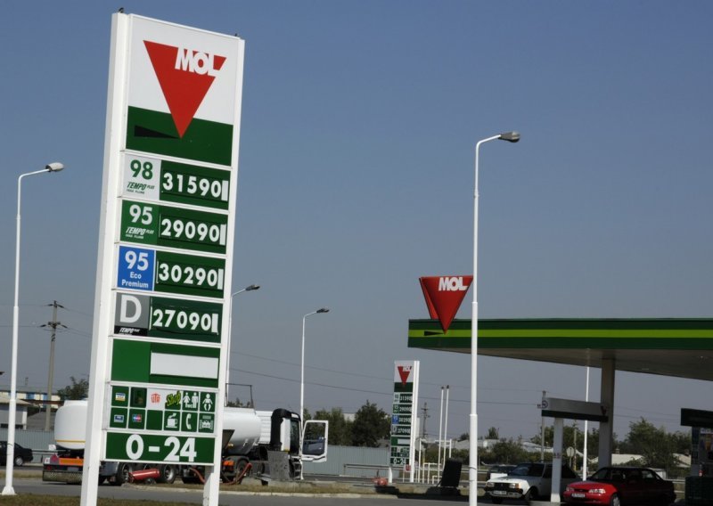 Četvrtina benzinskih stanica u Mađarskoj ima problema s opskrbom