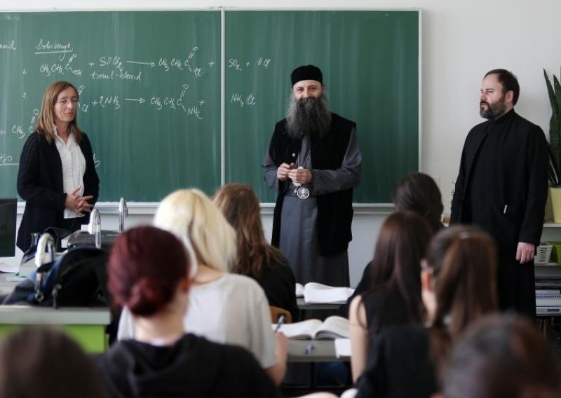Antifašisti reagirali na kamenovanje učenika u Zagrebu