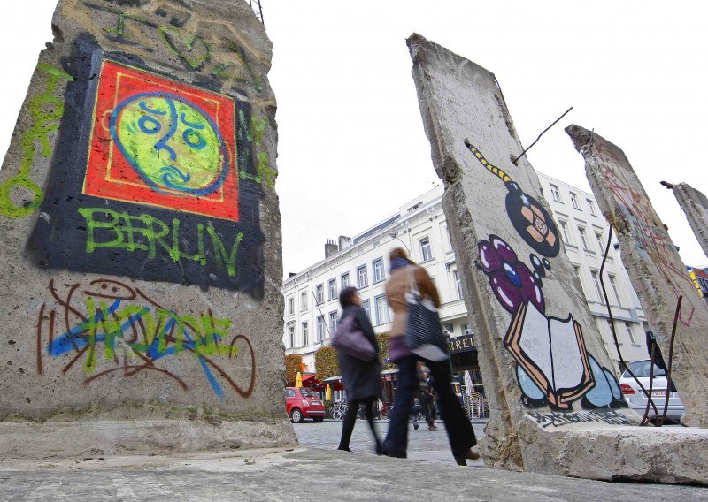 Sarkozy lagao da je rušio Berlinski zid?