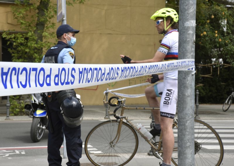 Samo jedan novi slučaj zaraze u Sloveniji, no Janšina vlada se našla na udaru biciklista prosvjednika