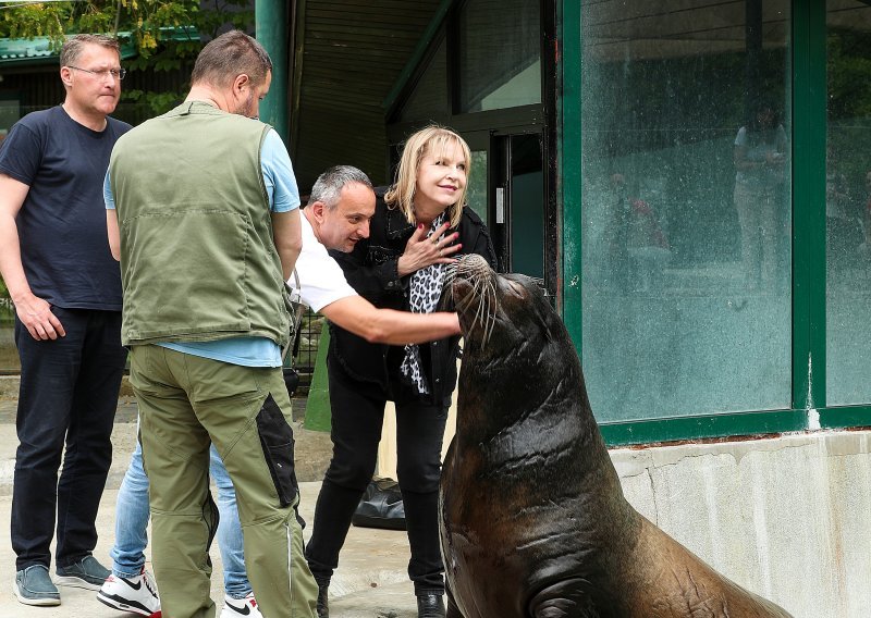 Ponovno na okupu: Legendarni Smogovci posjetili zagrebački Zoološki vrt