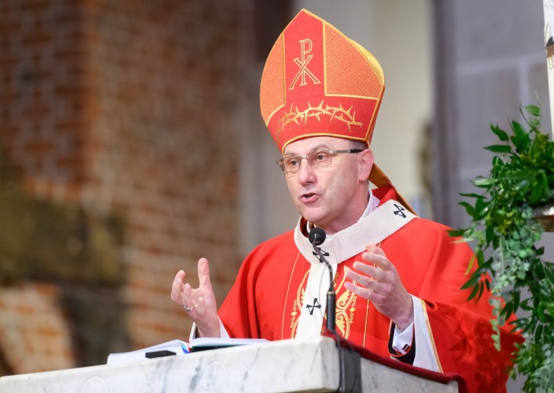 Poljski nadbiskup prijavio Vatikanu biskupa koji je skrivao zlostavljanje djece