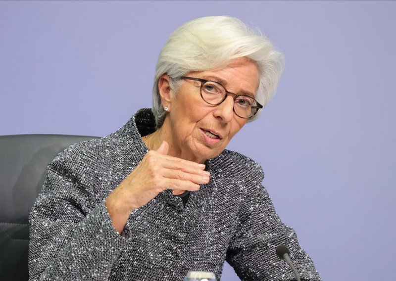 Lagarde: Gospodarstvo eurozone moglo bi se smanjiti i do 12 posto