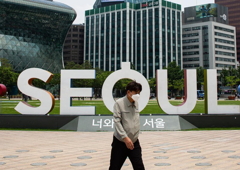 U Južnoj Koreji zabilježen najveći rast oboljelih u posljednja 53 dana. Vlasti razmišljaju o povratku oštrih mjera
