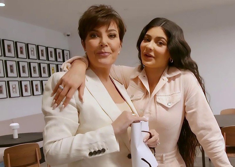Problemi za Kylie Jenner tek počinju: Više nije milijarderka, a klan Kardashian-Jenner je u panici nakon što ih je Forbes raskrinkao