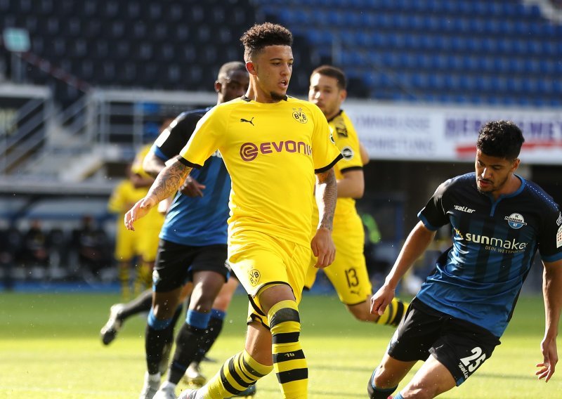 Spektakl u Bundesligi; u dvije utakmice palo čak 12 golova, Borussia Dortmund u drugom poluvremenu pregazila Paderborn