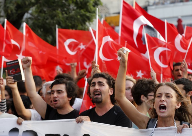 Istanbulski park Gezi ponovo otvoren