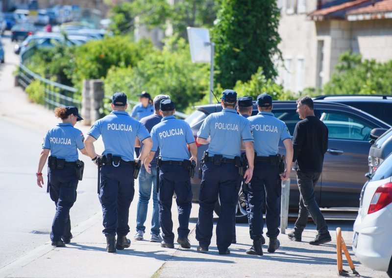Zločin u Dubrovniku: Sin uhićen nakon što je pucao na roditelje koji se bore za život