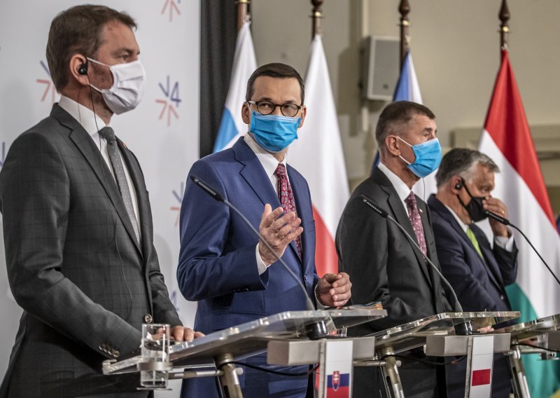 Sastala se Višegradska skupina u Češkoj; Morawiecki: U EU proračunu ne bi smjelo biti rabata za bogatije zemlje