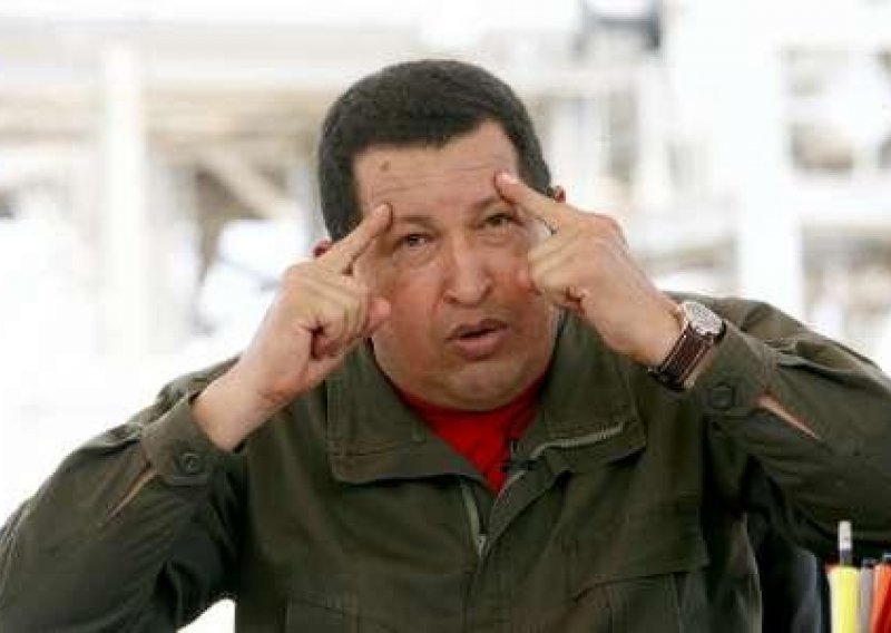 Chavez priznaje pobunjene gruzijske pokrajine