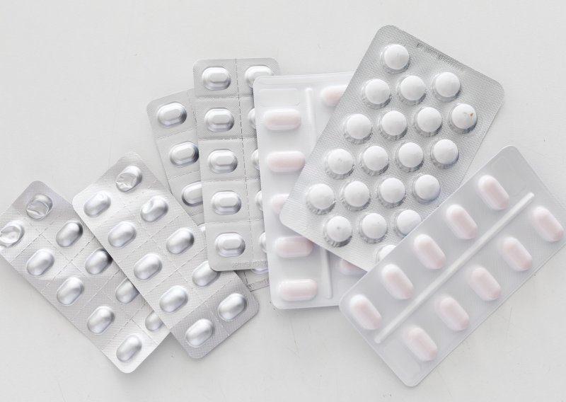 HALMED objavio izvještaj o nuspojavama; ovo su tri najzastupljenije skupine lijekova