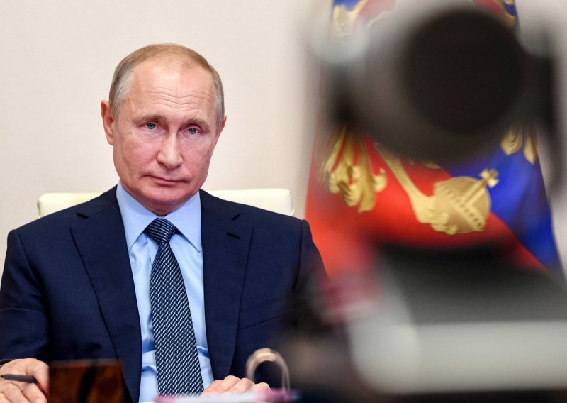 Putin razmatra utrku za novi mandat prođu li ustavne promjene: Moramo raditi, a ne tražiti nasljednike