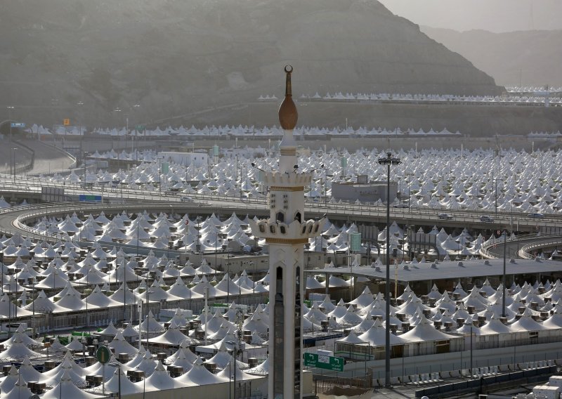 Na ovogodišnjem hadžu u Saudijskoj Arabiji bit će samo 1000 vjernika