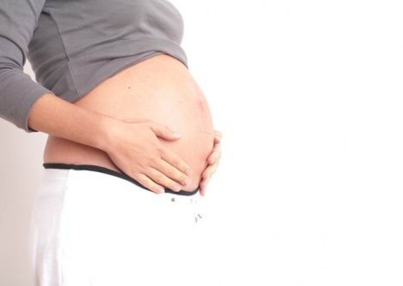 Prerani porod ovisi o radnome mjestu trudnice
