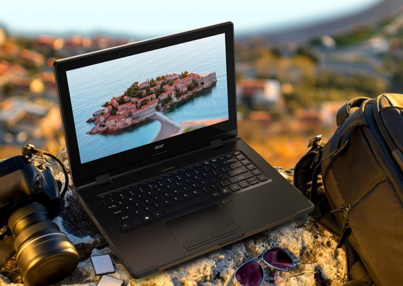 Acer predstavio super otporni laptop s ventilatorom za izbacivanje vode