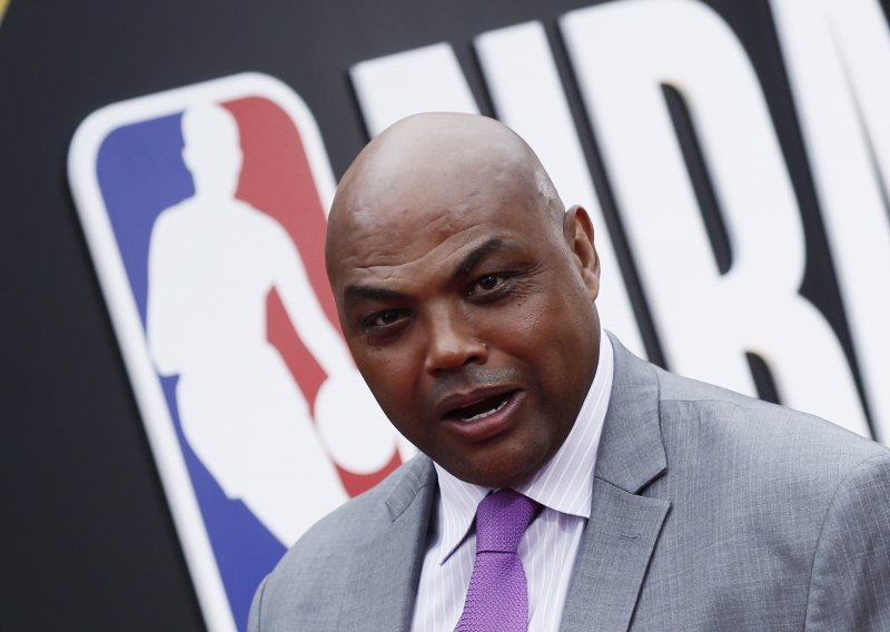 Legendarni Charles Barkley šokirao čelnike NBA lige, ali i poslao ozbiljno upozorenje svima: Tamo se virus širi. Nema šanse da se završi sezona!