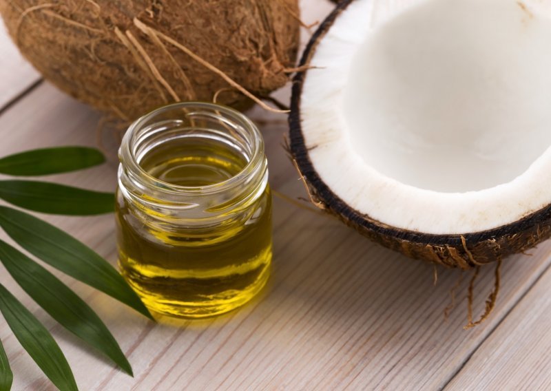Postoji dobar razlog zašto nikako ne biste trebali koristiti kokosovo ulje za njegu kose