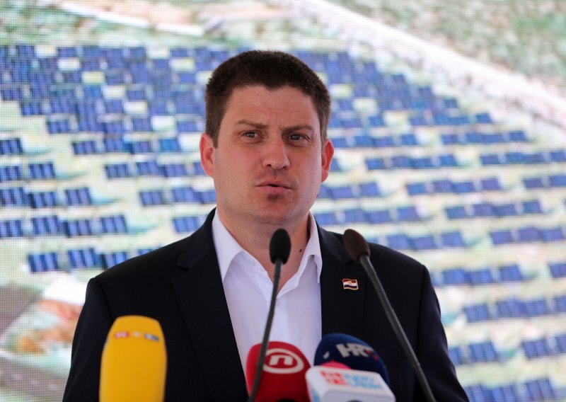 Ministar Butković: Moje ministarstvo je preveliko za spajanje s drugima