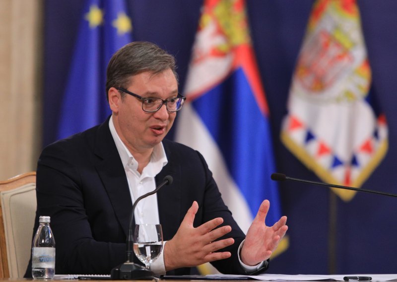 Vučić kaže da Beograd neće pristati na ultimatume Kosova