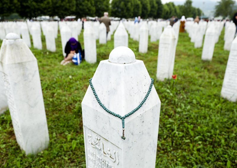 Ispraćeni posmrtni ostaci devet žrtava genocida ka Srebrenici, pokop u subotu