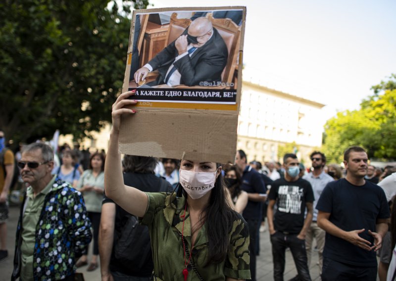 Usprkos masovnim prosvjedima, Borisov odbija odstupiti