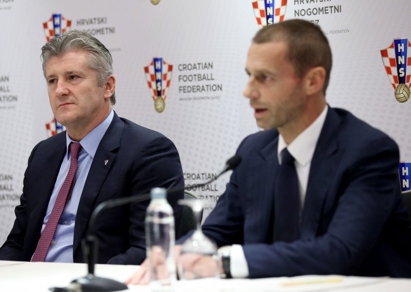 Prvi čovjek europskog nogometa stigao na Hvar pa s Davorom Šukerom razgovarao o aktualnoj tematici