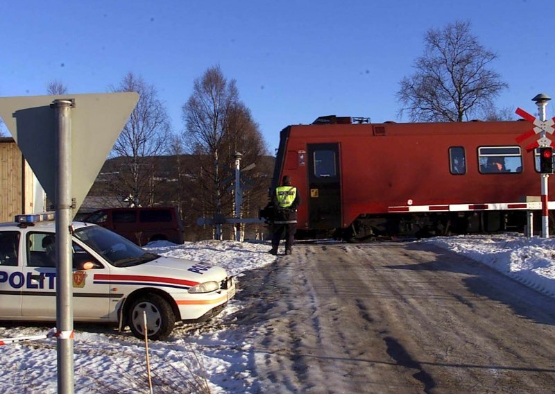 Putnici norveškog vlaka evakuirani zbog prijetnje bombom