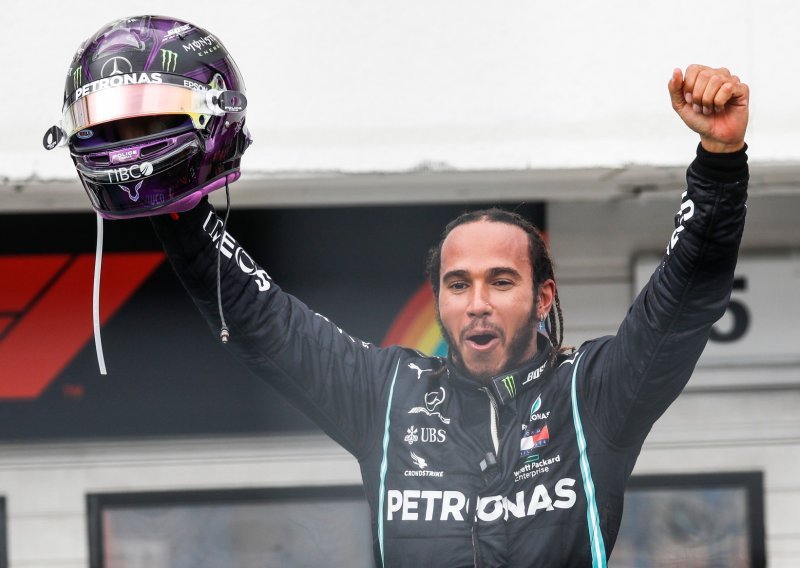 Lewis Hamilton potukao konkurenciju na VN Mađarske, a vozač Red Bulla doživio nesreću prije same utrke, ali i pokvario dvostruko slavlje Mercedesu