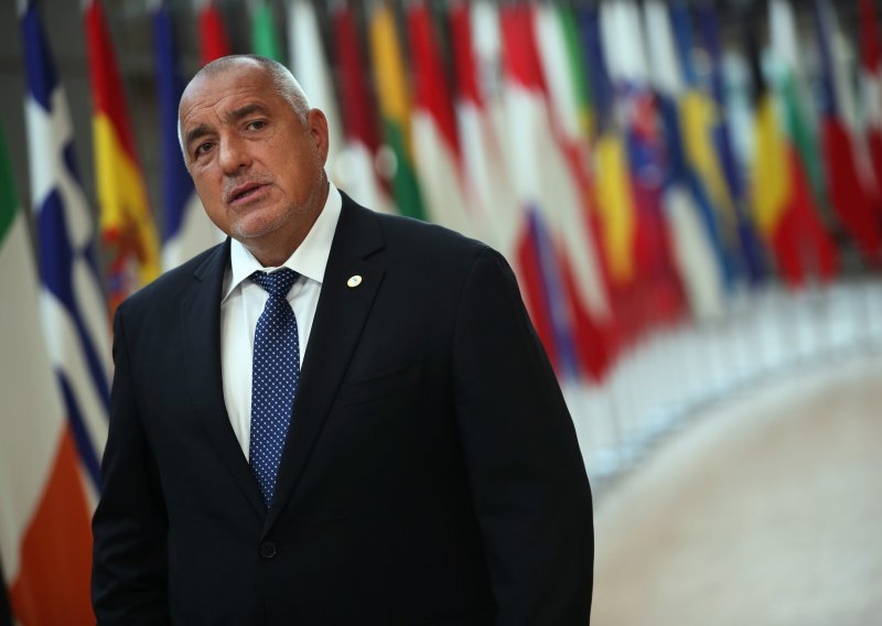 Borisov smijenio nekolicinu ministara, želi smiriti prosvjede