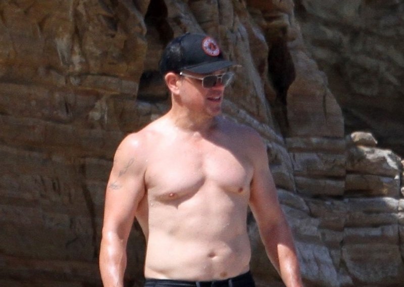 Matt Damon ima razloga za zadovoljstvo – stiglo je ljeto, a on izgleda sjajno