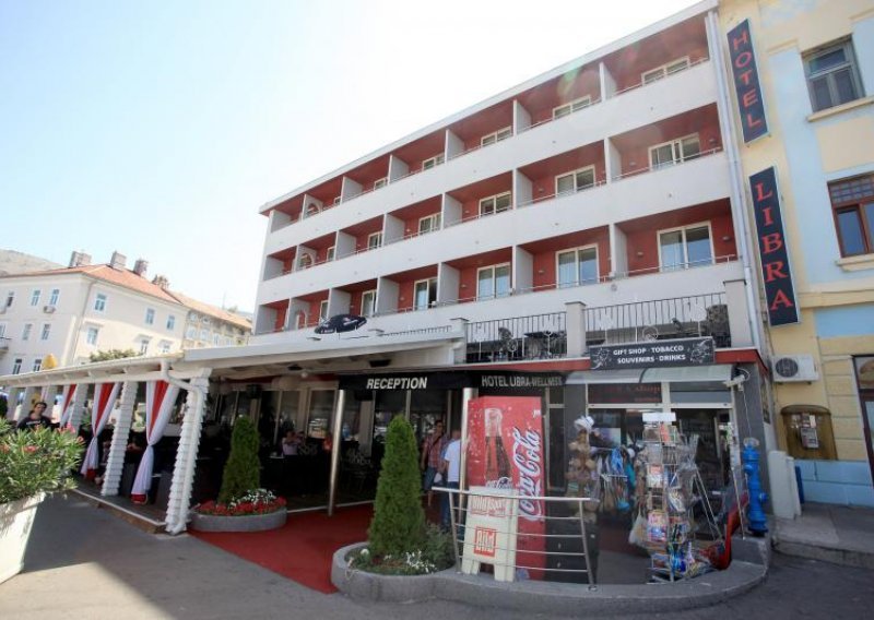 Poreznici ponovo zatvaraju hotel u Senju