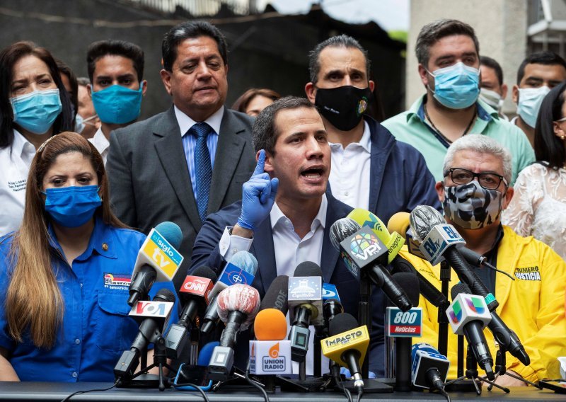 Oporba najavila bojkot parlamentarnih izbora u Venezueli, nazivaju ih farsom