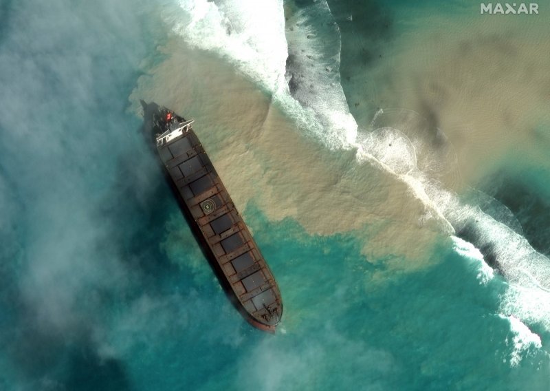 Curenje nafte prijeti ekološkom katastrofom na Mauricijusu