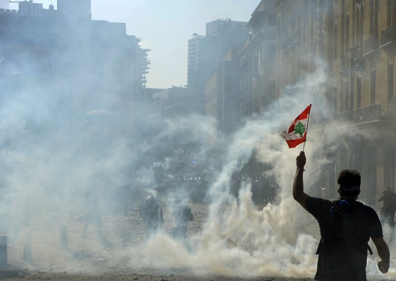 Bijes stanovnika Bejruta sve veći, dio njih poziv na ustanak protiv vlasti