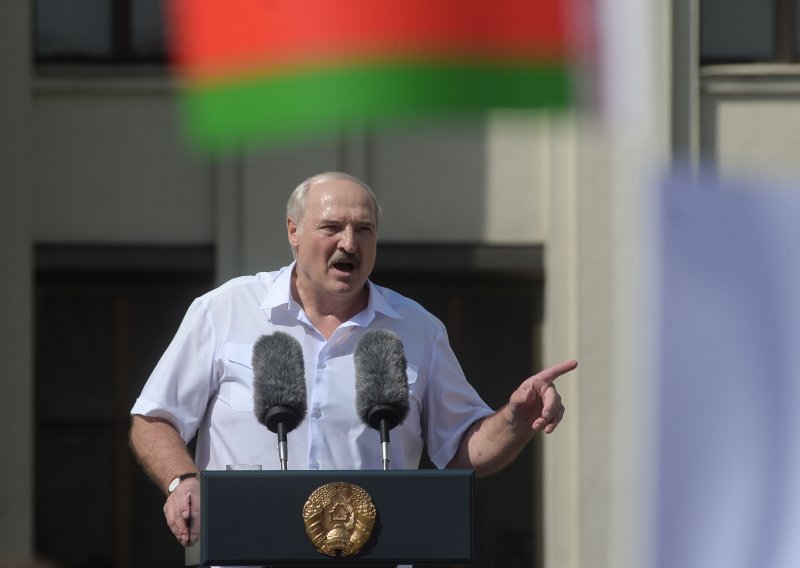 Lukašenko zavapio: NATO je rasporedio pojačanja 15 minuta od naše granice. Ako me svrgnu, Bjelorusija će umrijeti kao država!