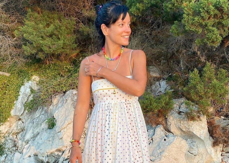 Britanska pjevačica Lily Allen ljetuje na krajnjem jugu Hrvatske
