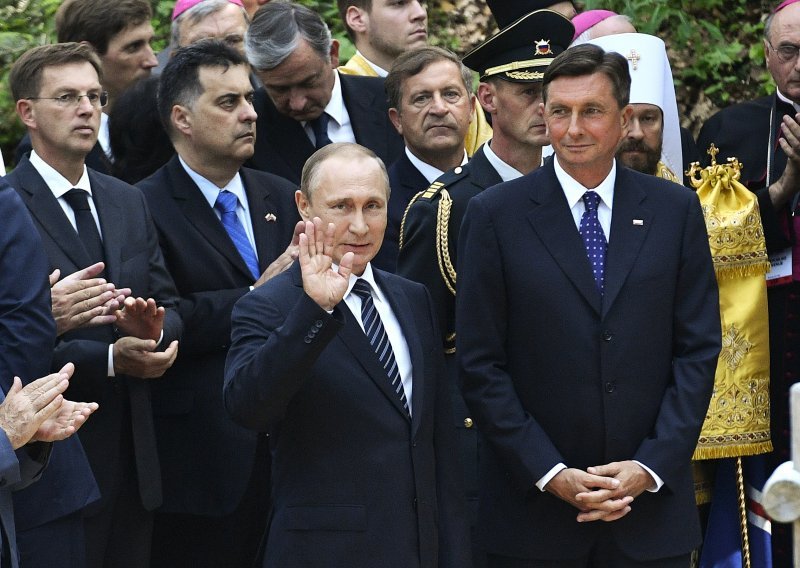 Putin sa zakašnjenjem doputovao u Sloveniju, promet u kolapsu