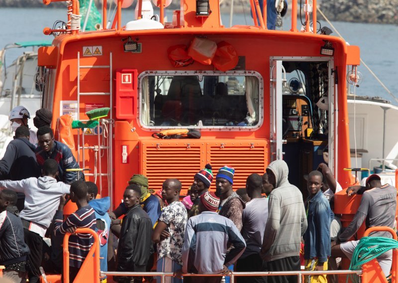 Najmanje 140 migranata utopilo se na obali Senegala