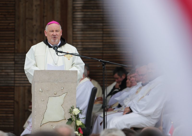 Krčki biskup Petanjak: Nema tog naroda koji ne štuje svoje branitelje