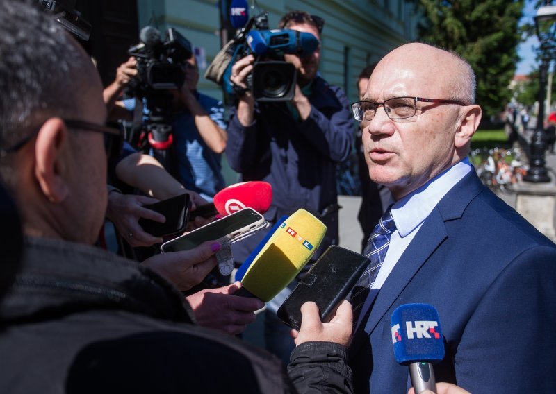 'Sjednice Ustavnog suda trebaju biti javne... Žao mi je što mediji nisu na tome inzistirali, ali i što Zoran Milanović nije išao dalje'