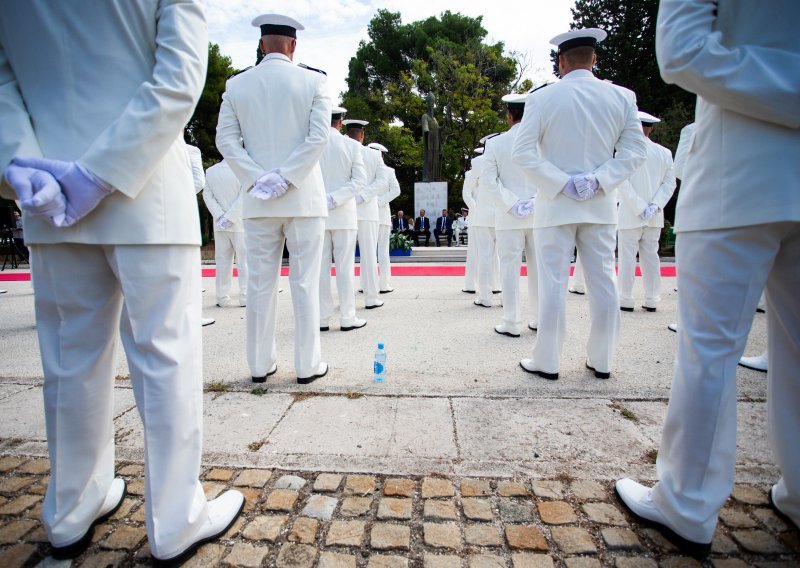 MORH raspisao natječaj; prima se 160 vojnika/mornara u dvogodišnju službu