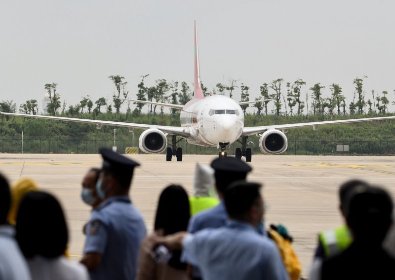Prvi zrakoplov na međunarodnom letu od siječnja sletio u Wuhan